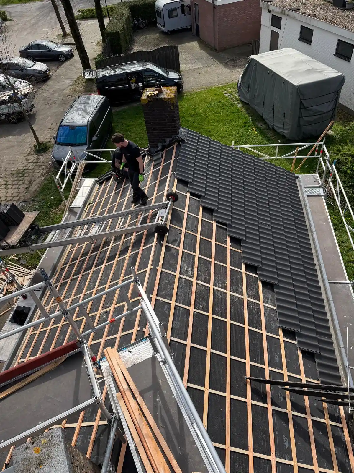 Oosterbeek: bitumen en pannen